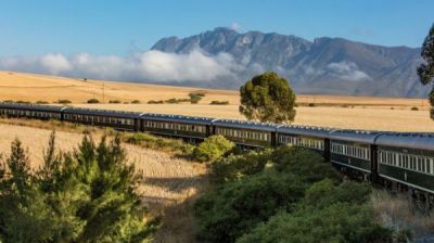 The_train_making_its_way_to_Cape_Town_on_the_African_Collage_journey.jpg